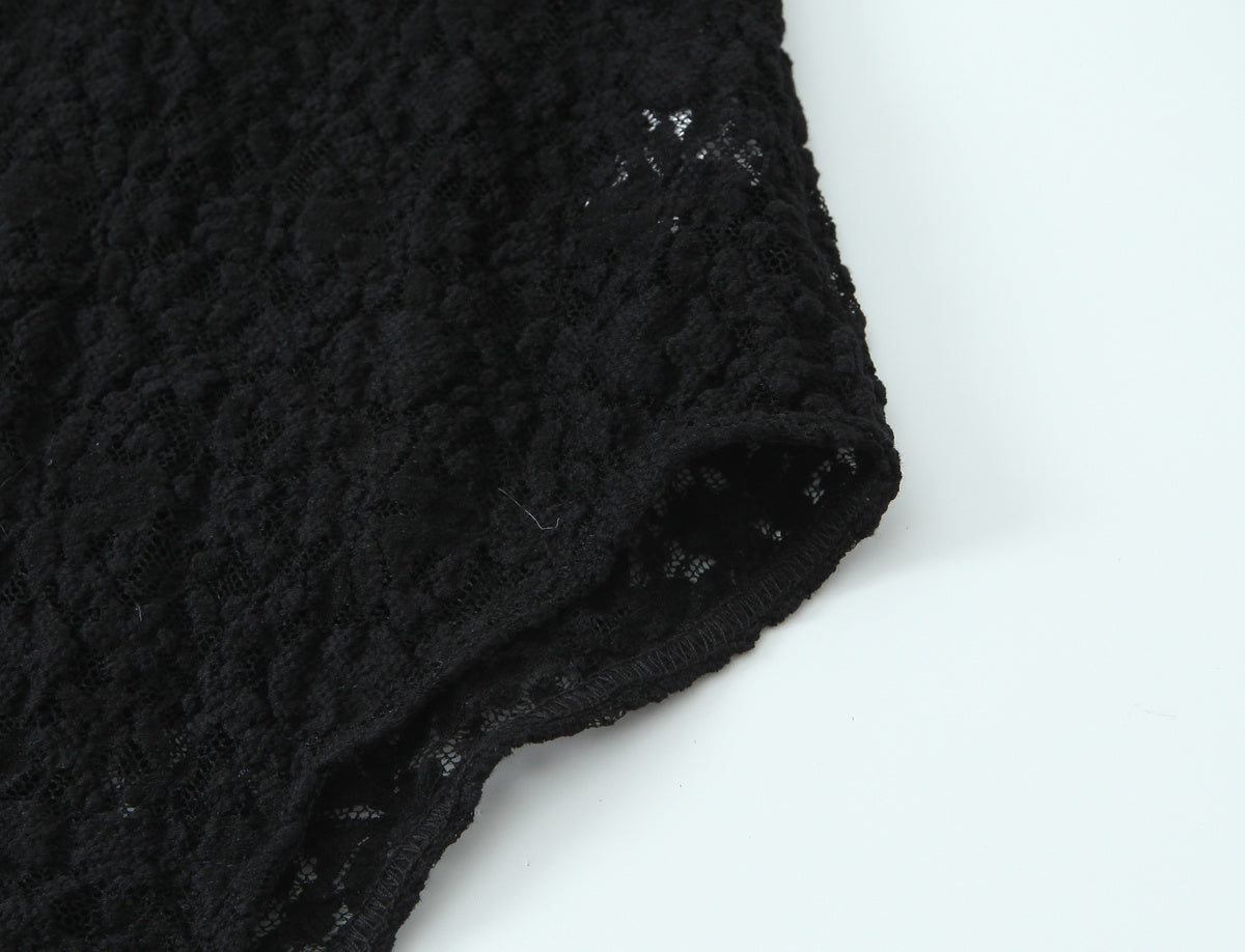 Eleganter schwarzer Spitzen-Body mit Schleife