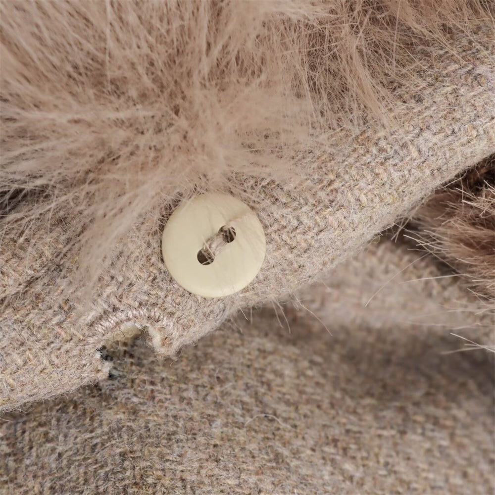 Eleganter Wollmantel mit Kunstfellkragen – Langer Damenmantel mit Gürtel